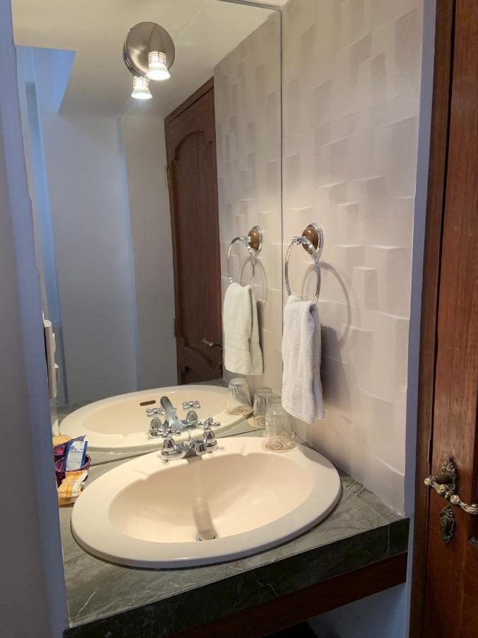 Twin Room,1706808876:JPEG