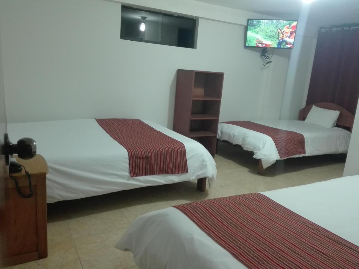 Family Room,1152678582:JPEG