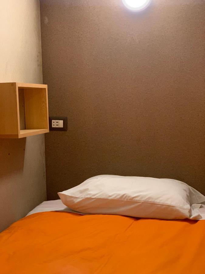 Single Bed Mixed Dormitory Room,1165135923:JPEG