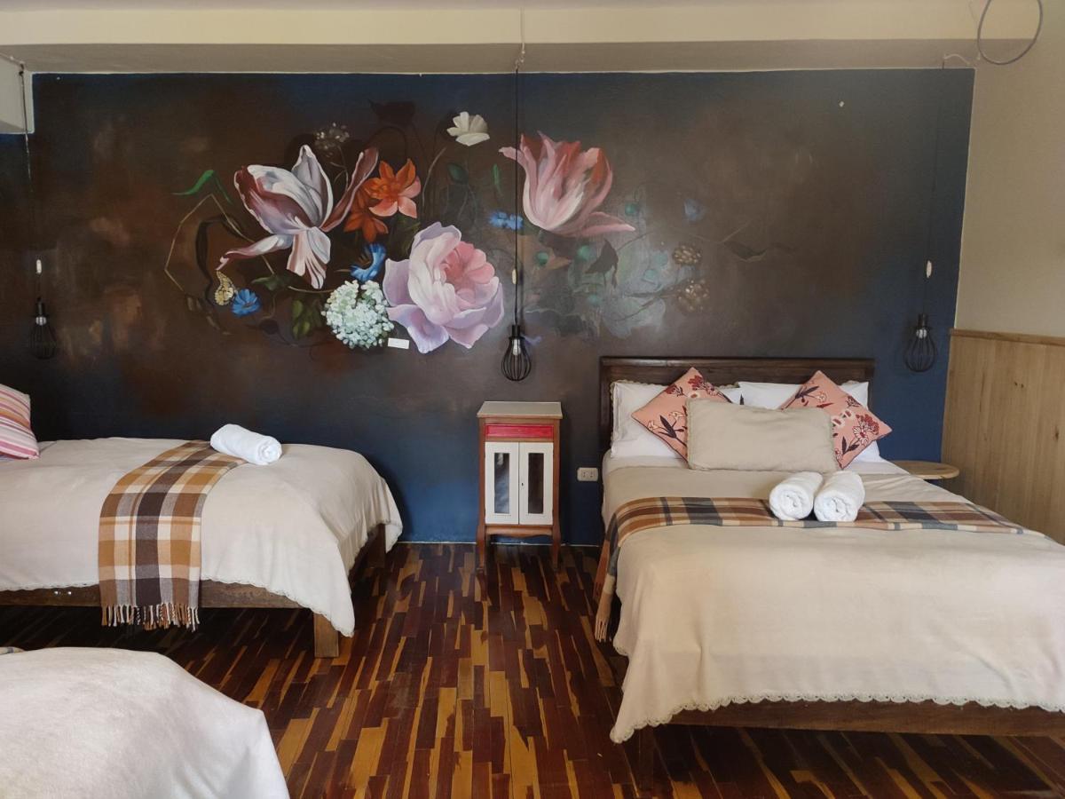 Family Room with Bathroom,1184565011:JPEG