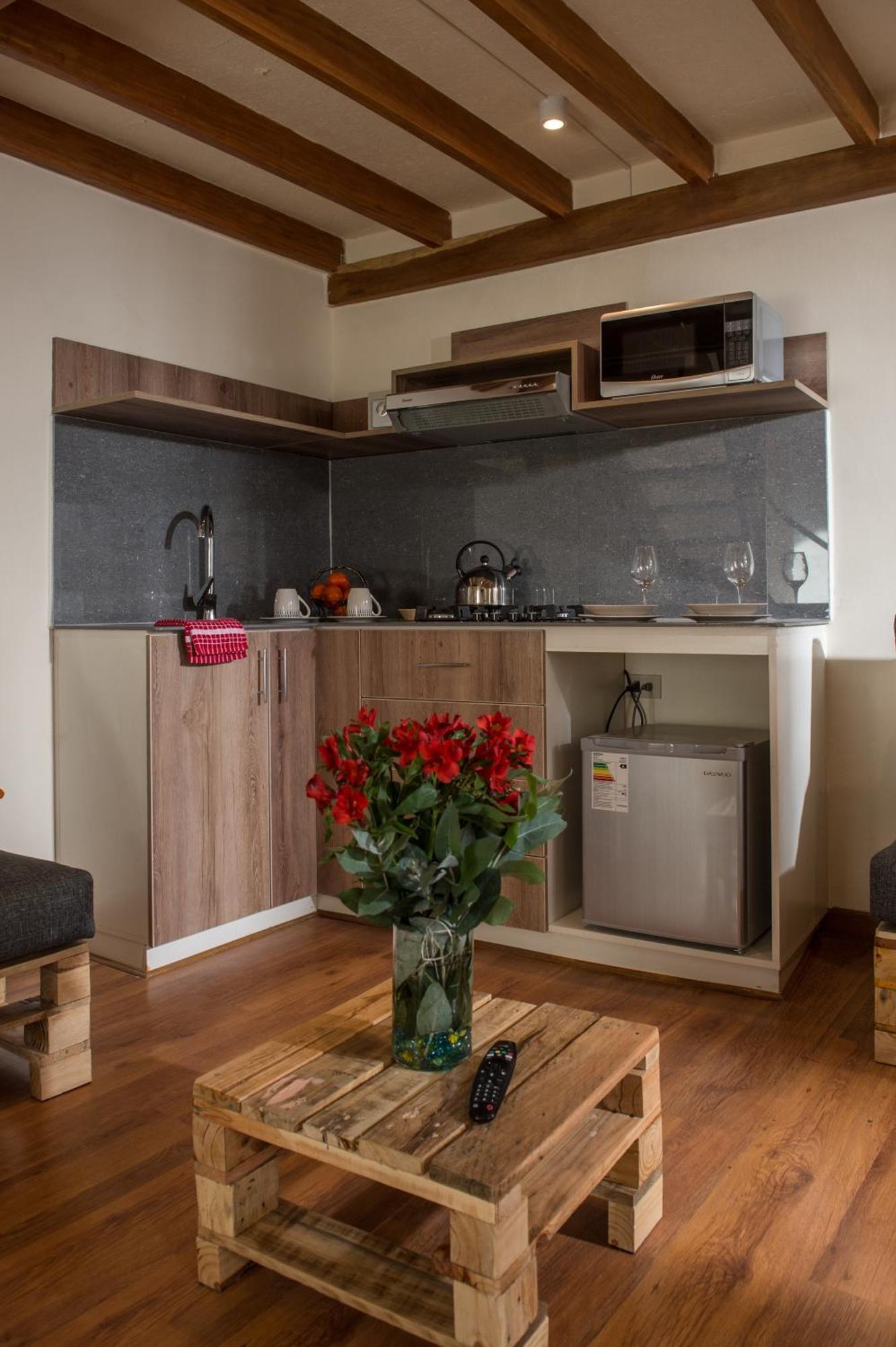 Penthouse Apartment,1286145292:JPEG