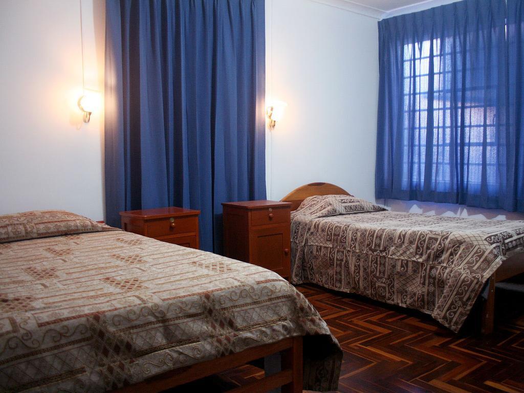Chambre Lits Jumeaux avec Salle de Bains Privative