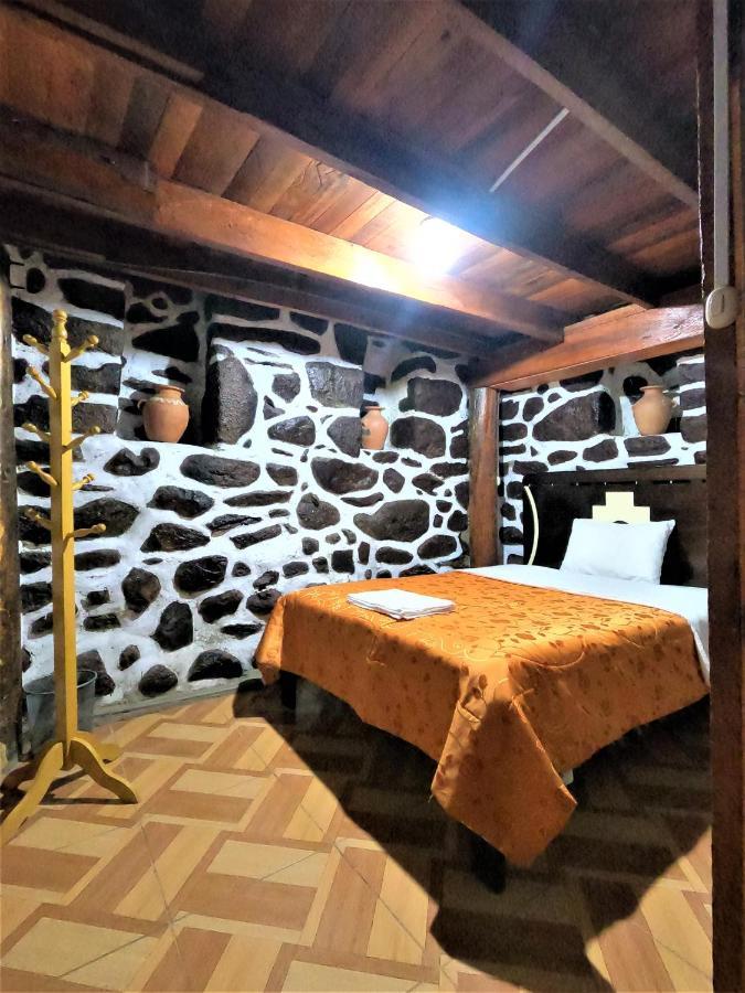 Double Room,1469379182:JPEG