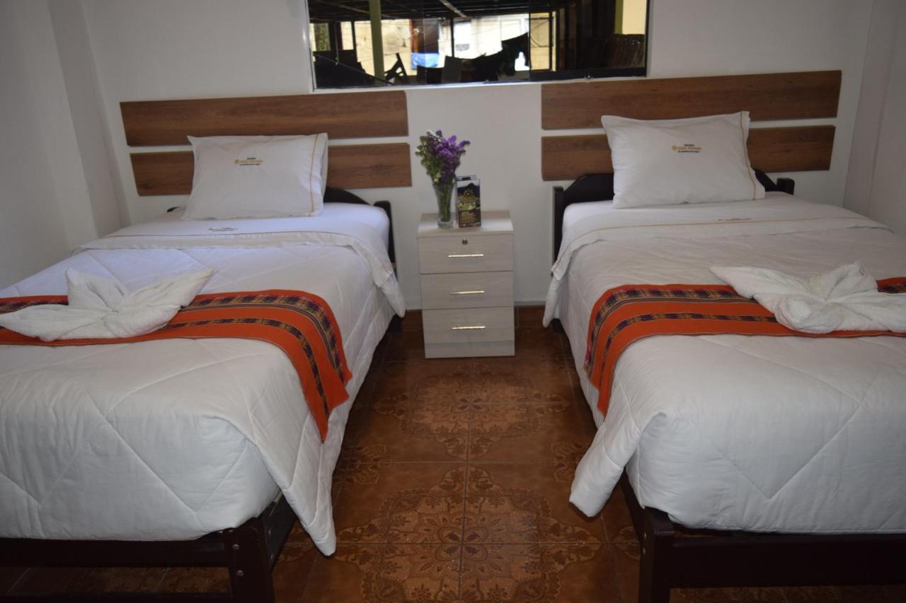 Twin Room,1497960583:JPEG