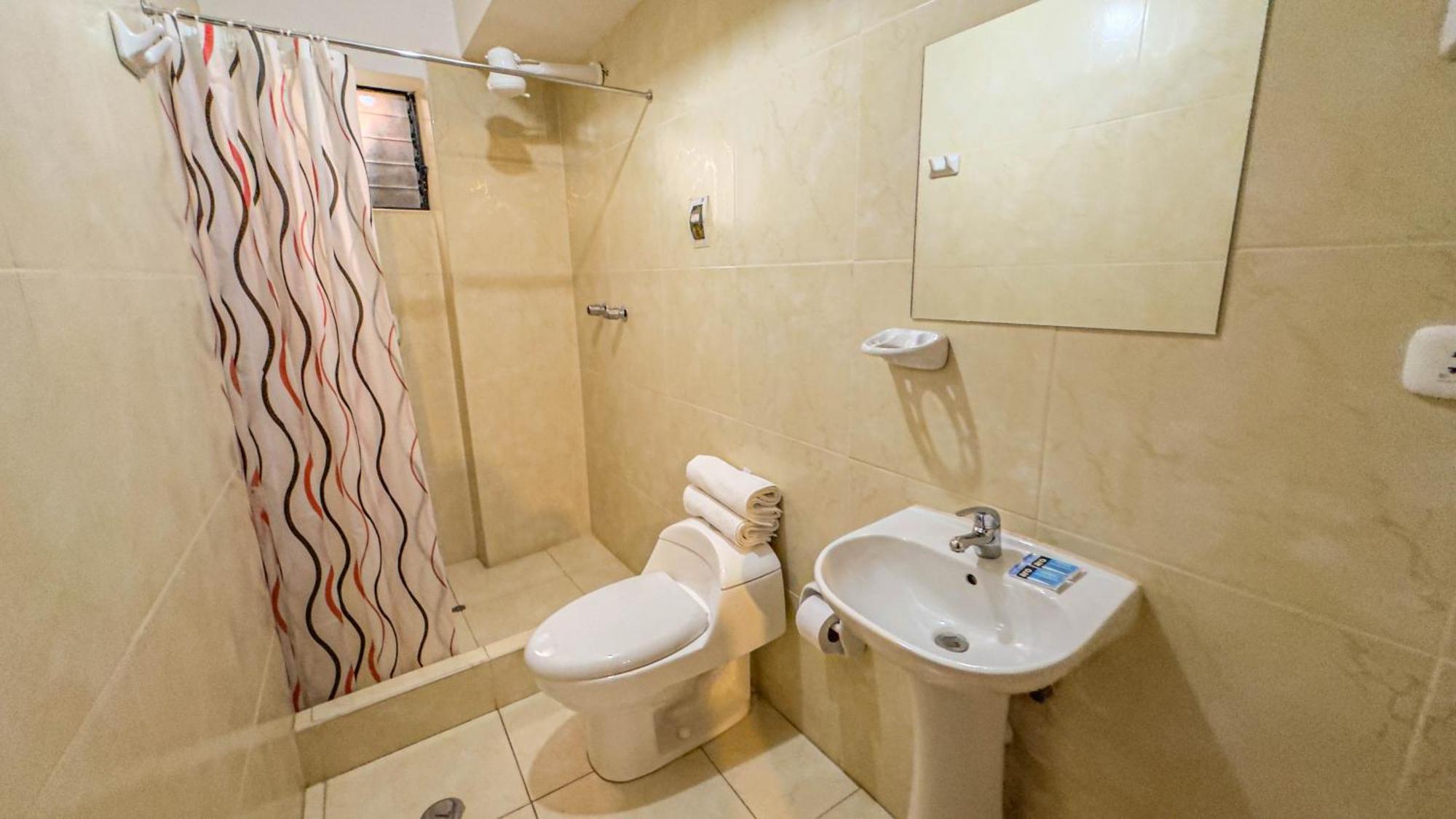 Double Room with Private Bathroom,1499648473:JPEG