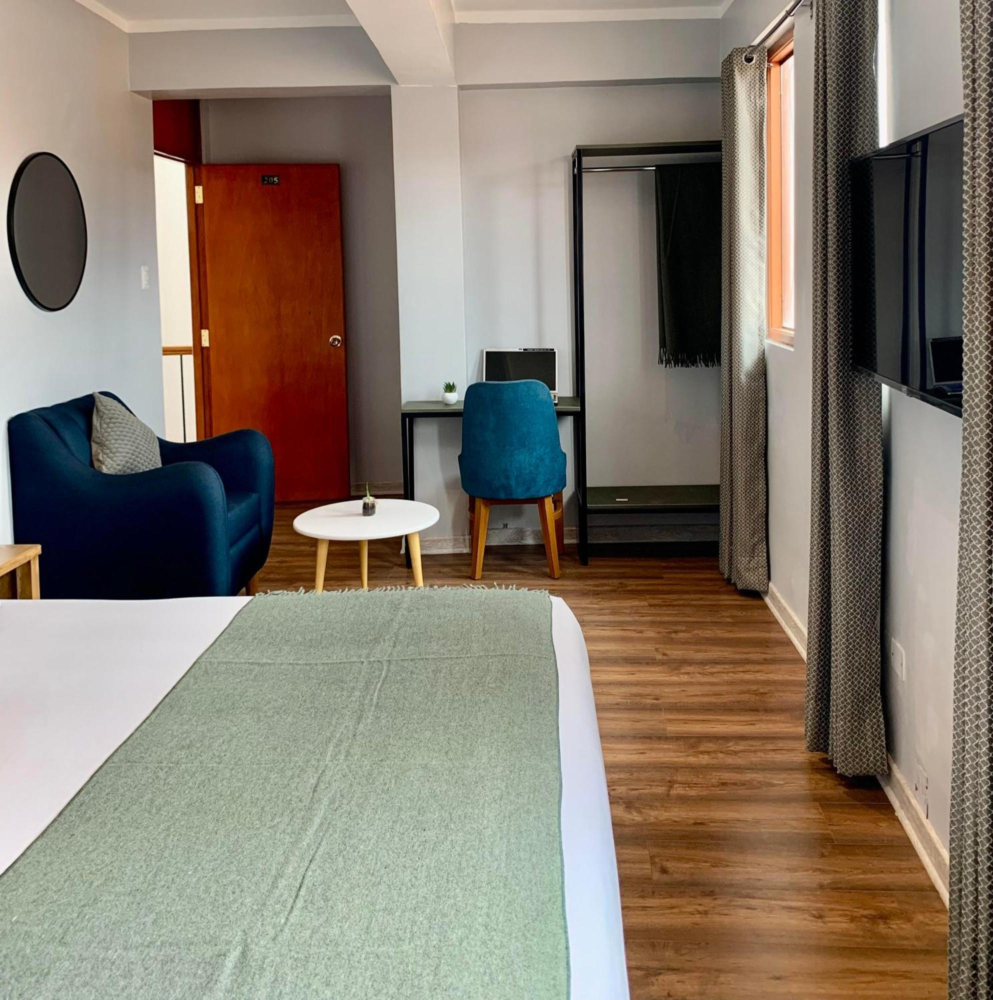 Deluxe King Room