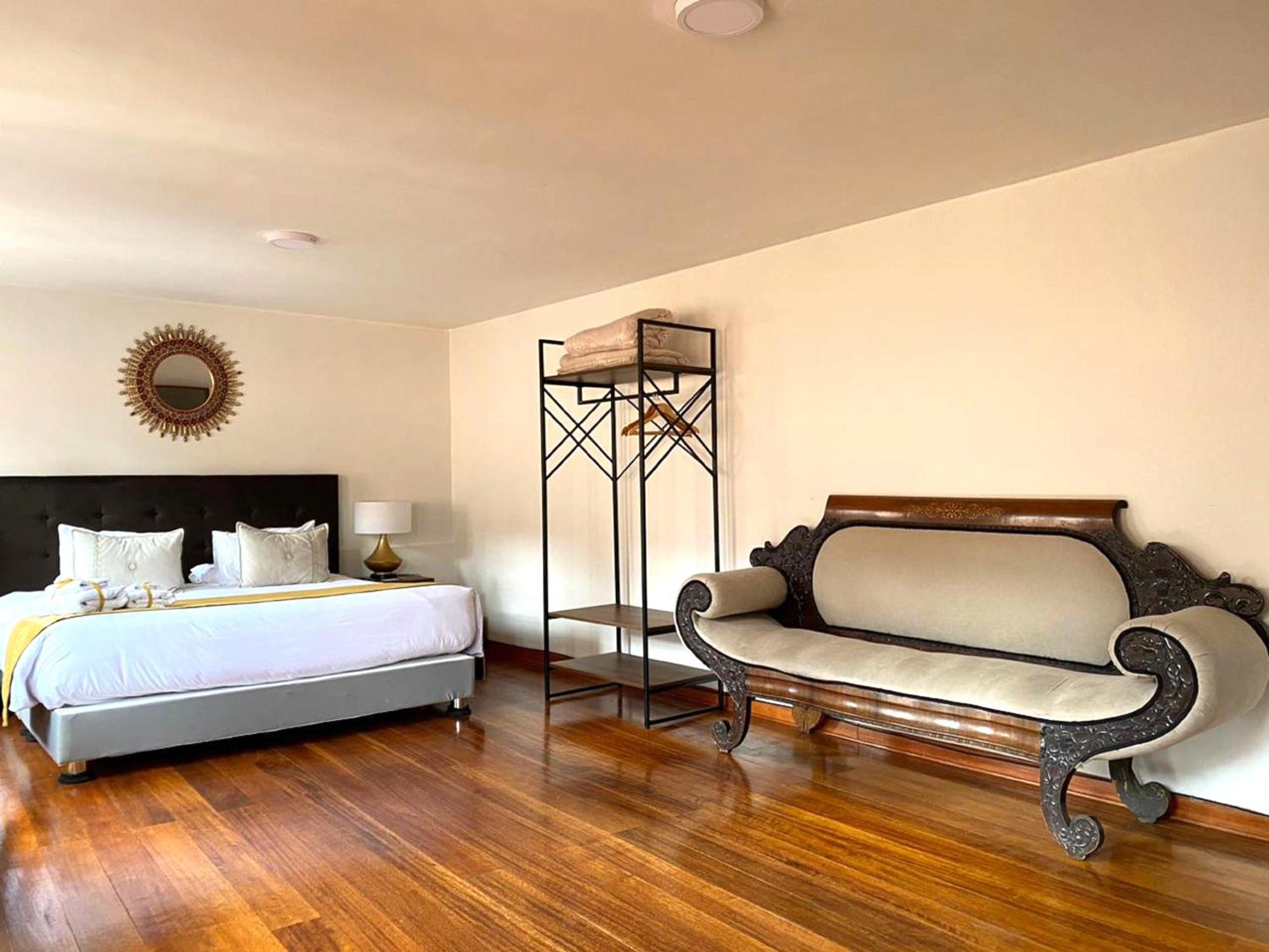 Superior King Room