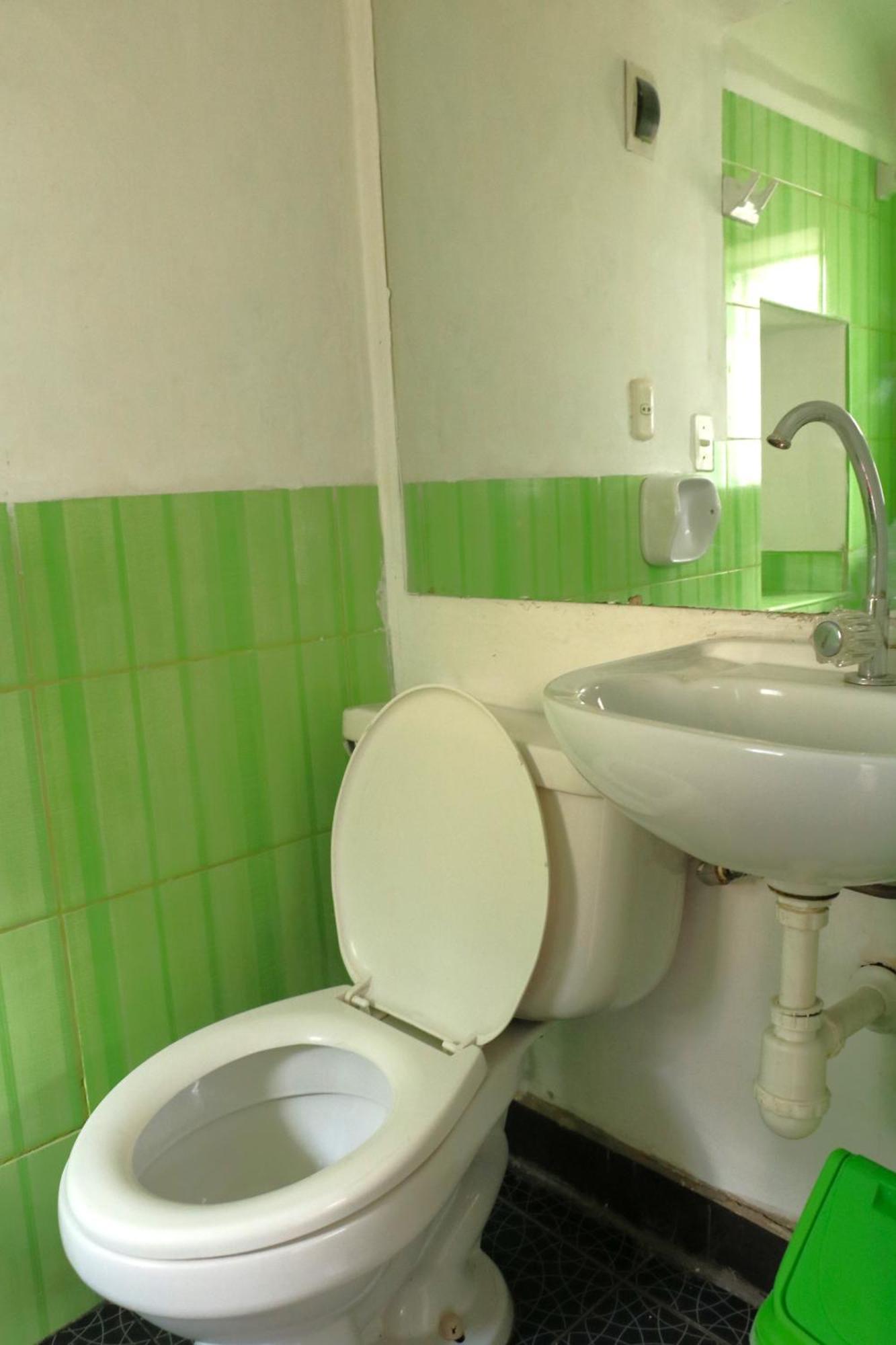 Mixed Dormitory Room,1605625038:JPEG