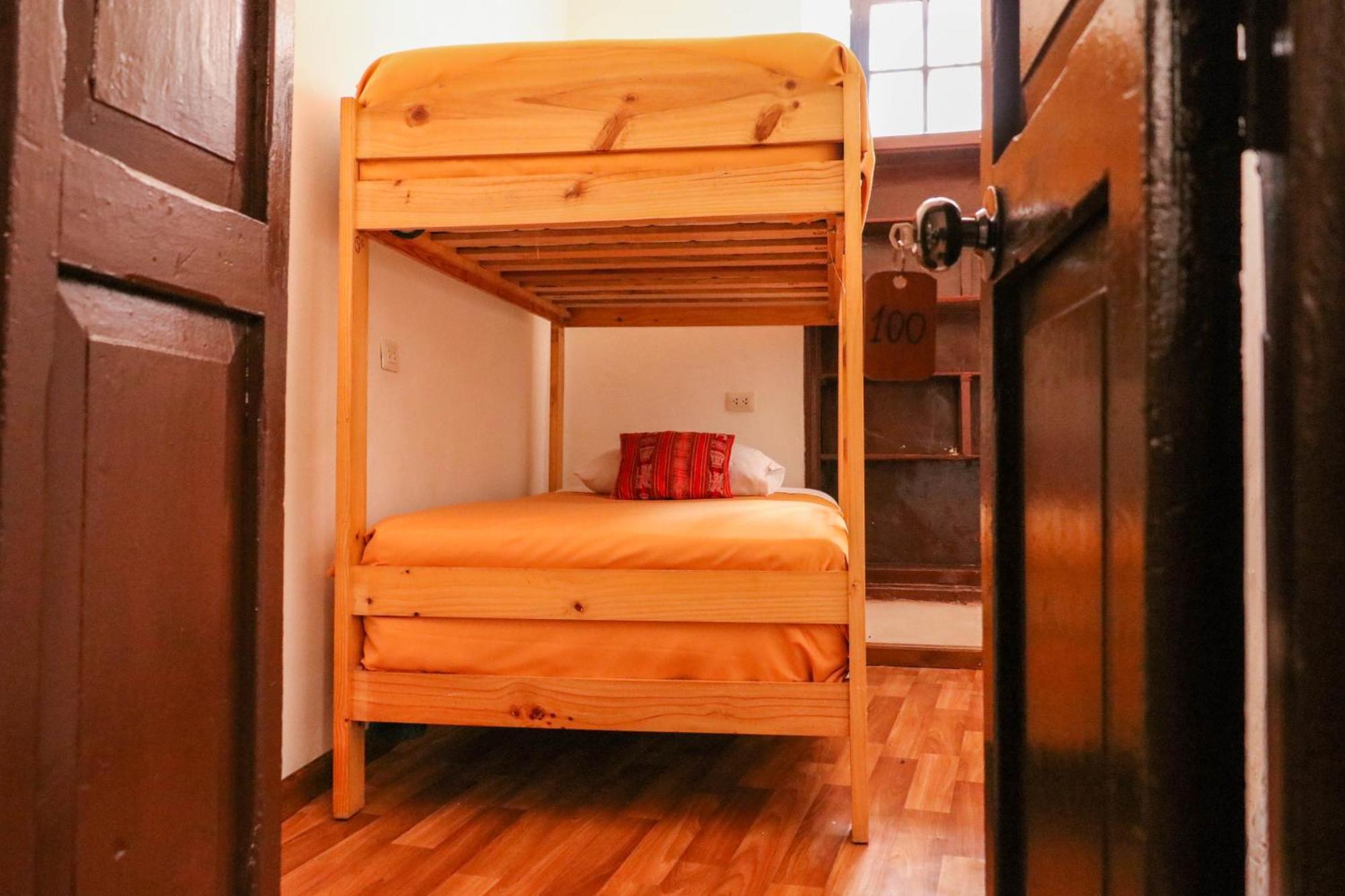 Twin Room with Shared Bathroom,1605625029:JPEG