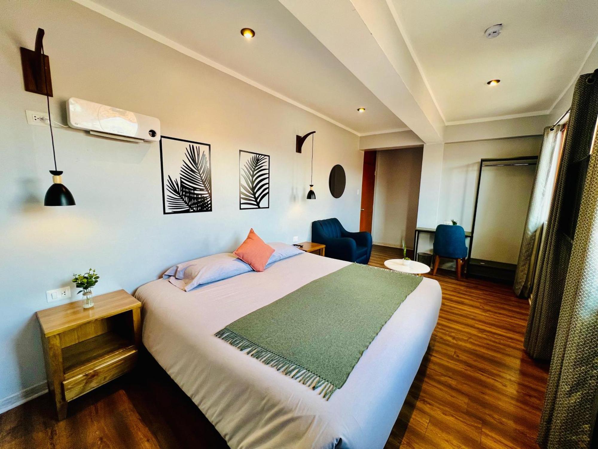 Deluxe King Room