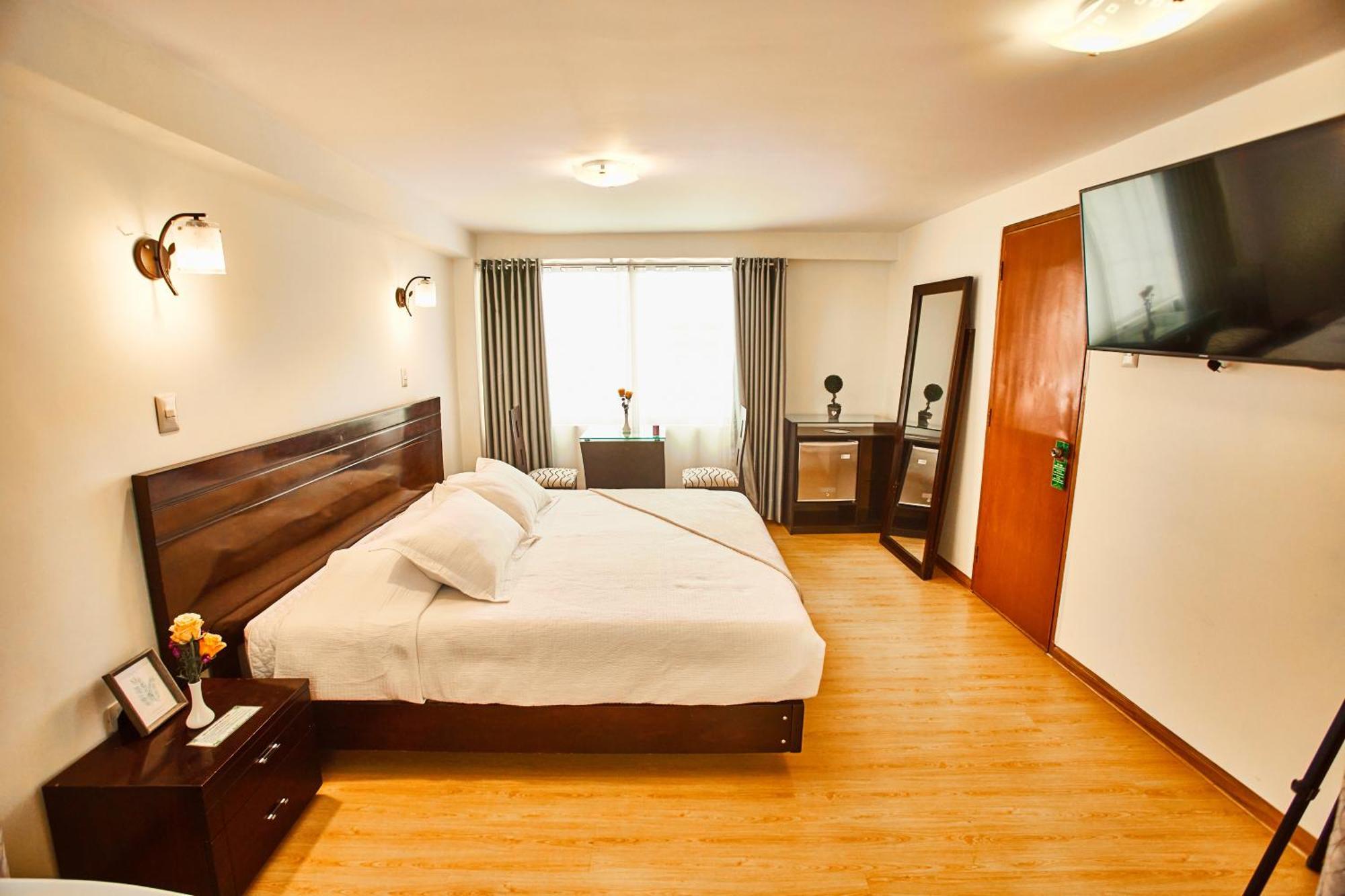 King Suite Spa Bath