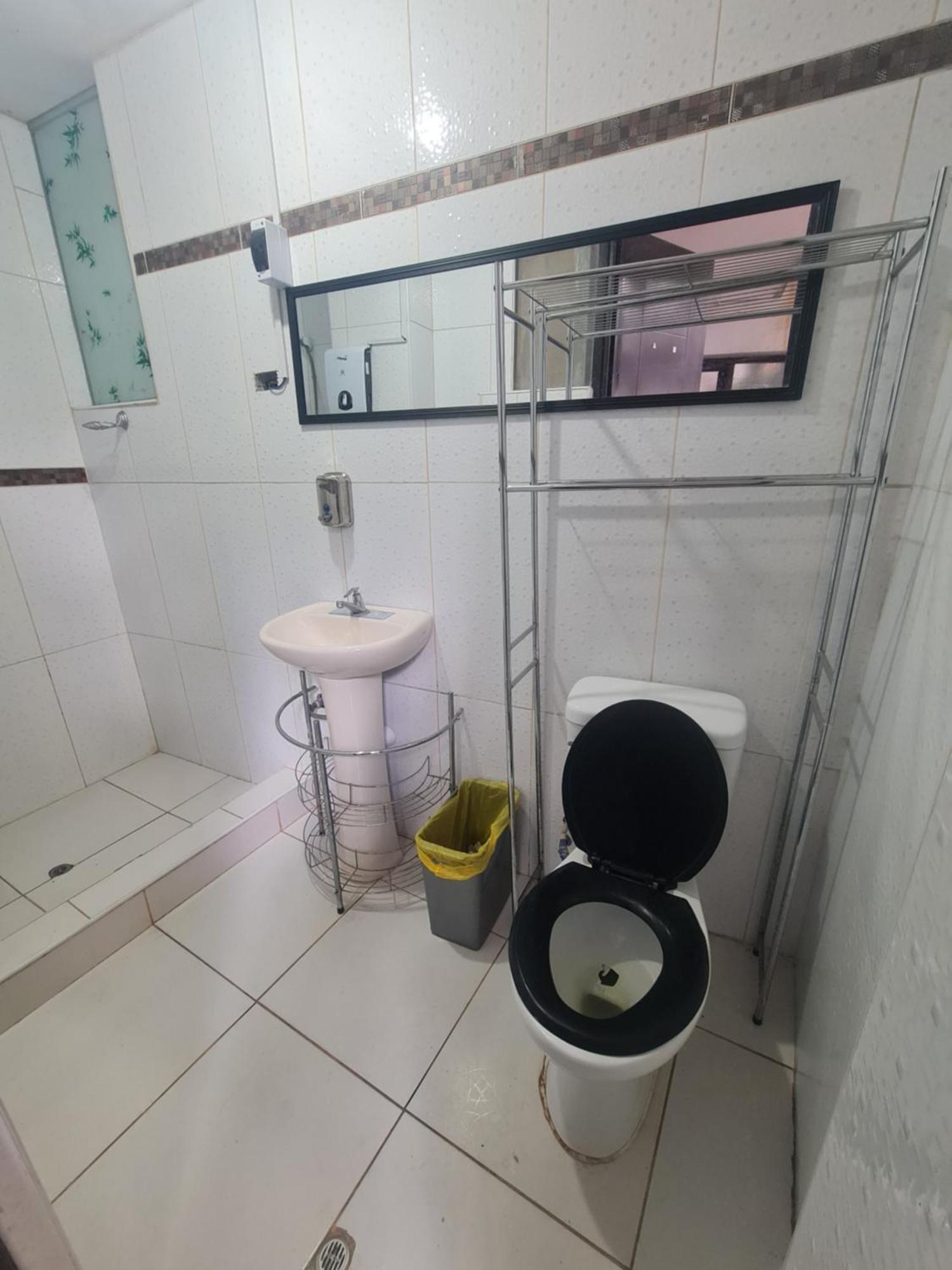 Quarto com 2 Camas de Solteiro