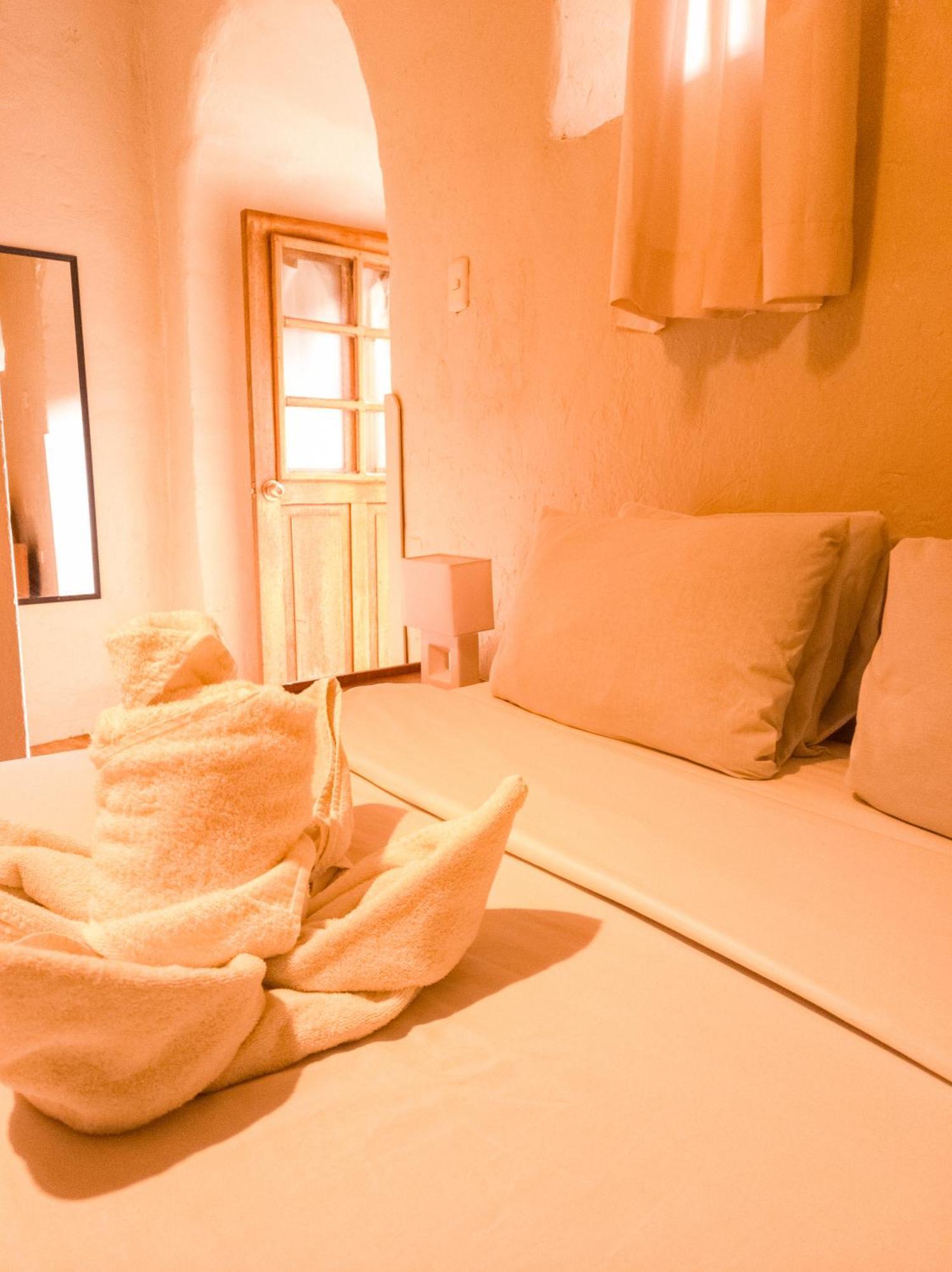 Quarto Individual com Banheiro