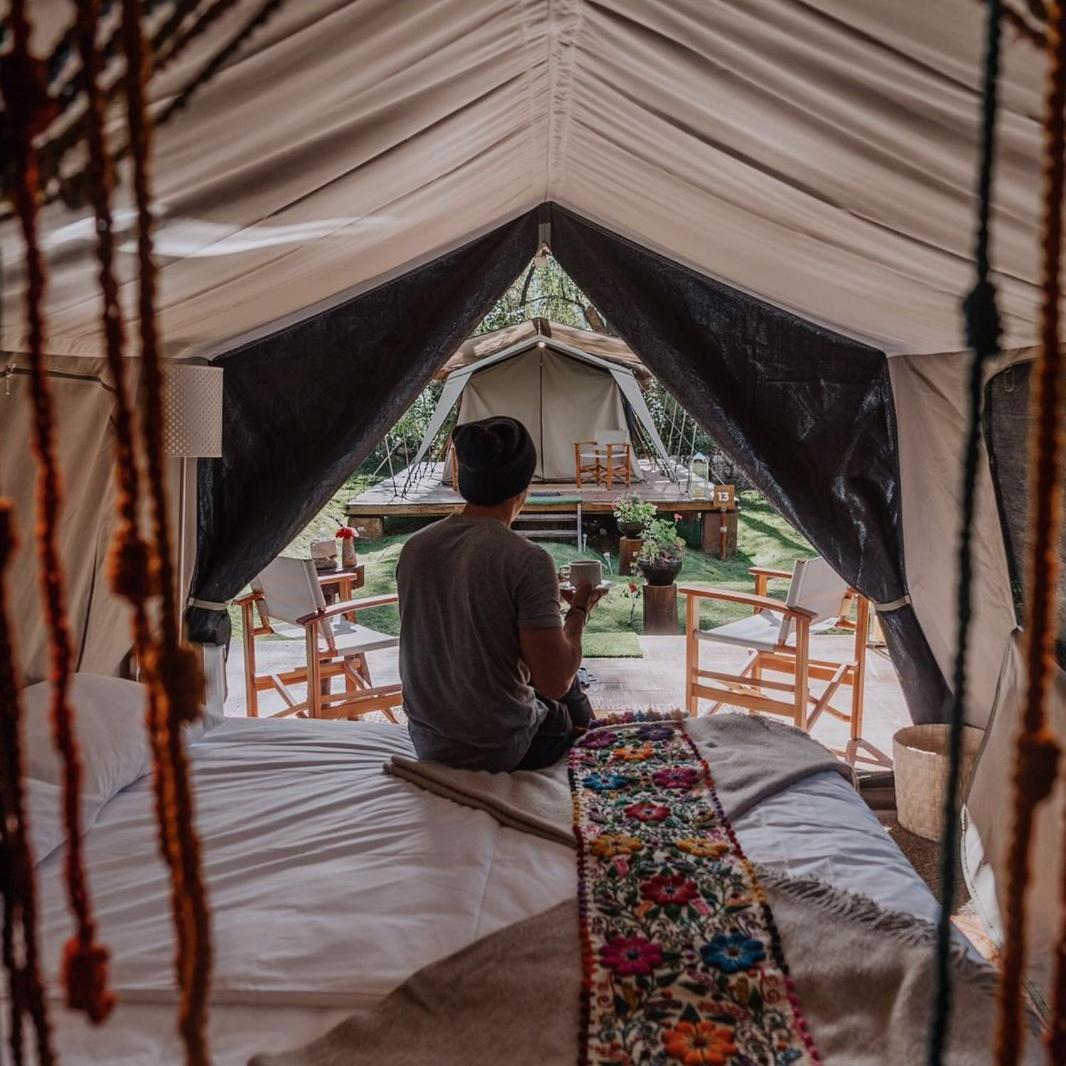 Tent matrimonial