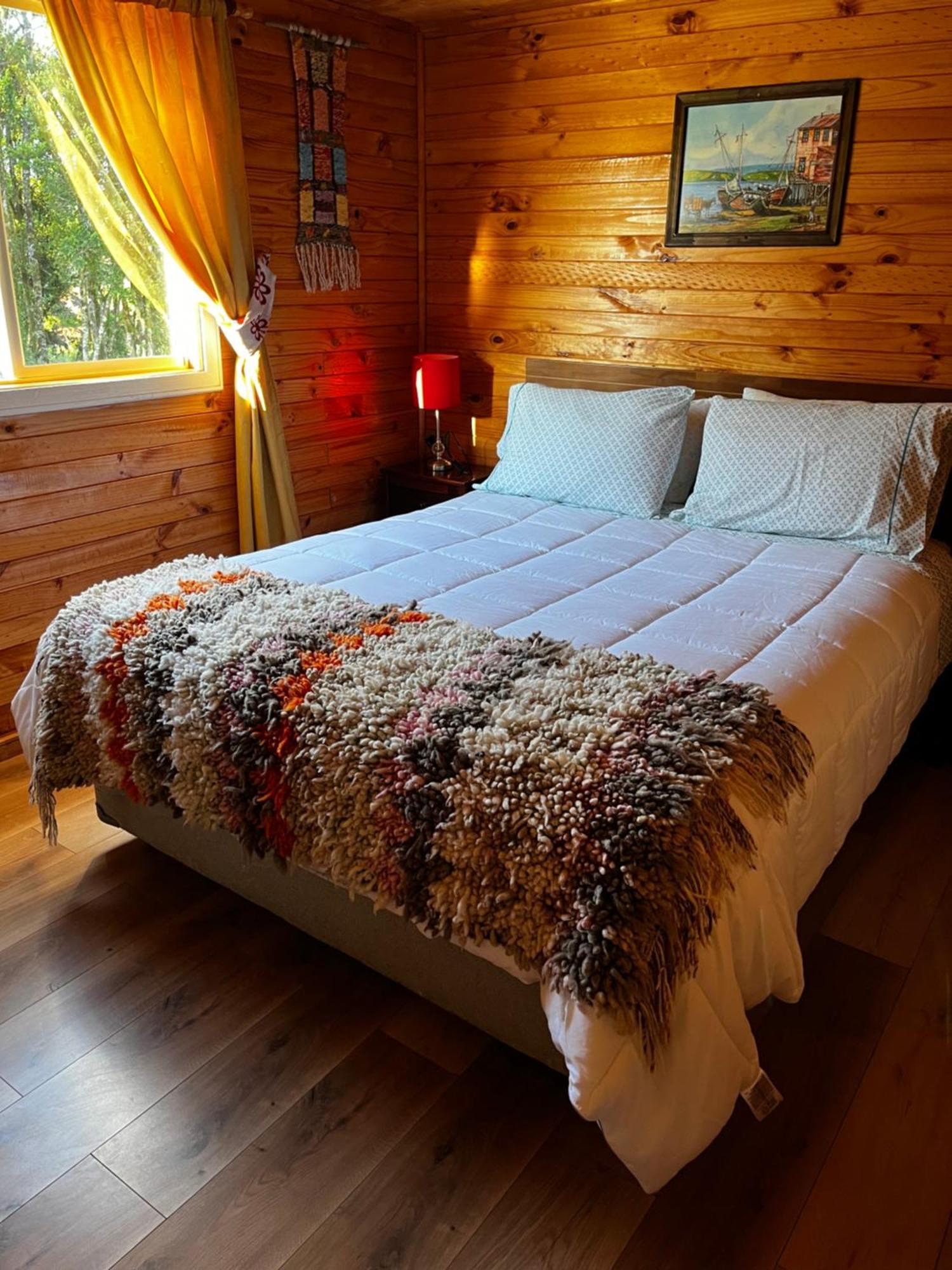 Deluxe One-Bedroom Apartment,1743106720:JPEG