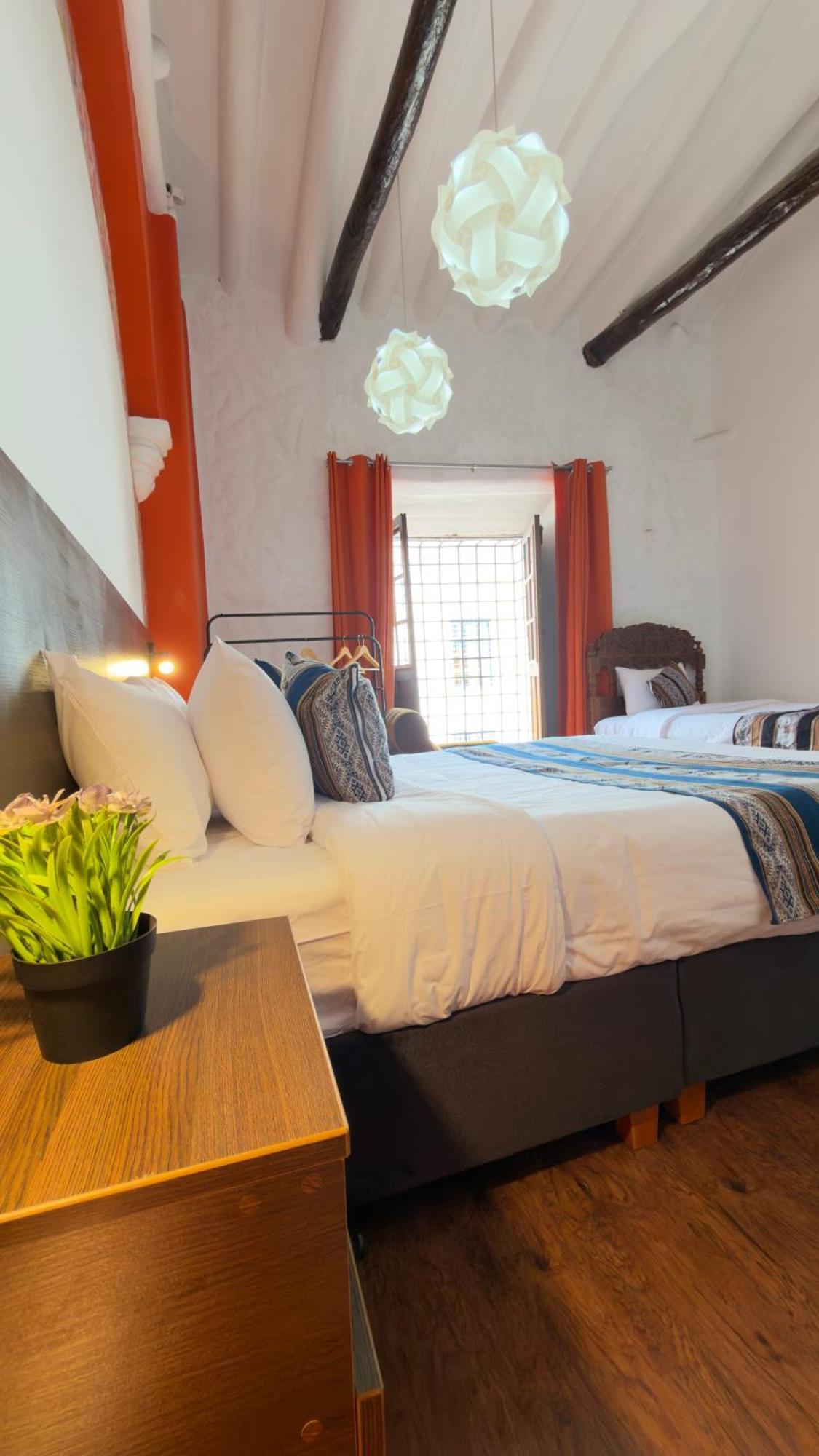 Deluxe Queen Room