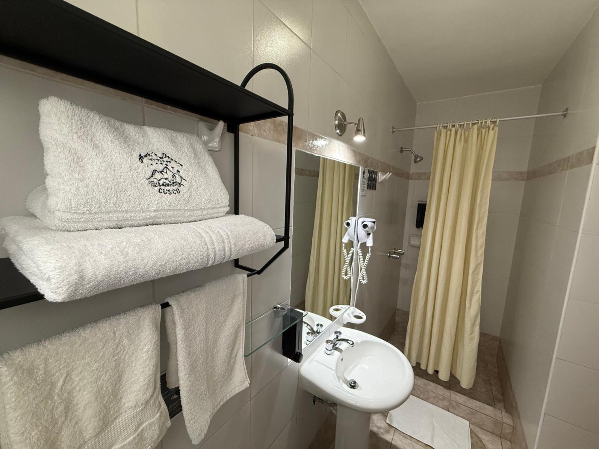 Standard Twin Room,1746867640:JPEG