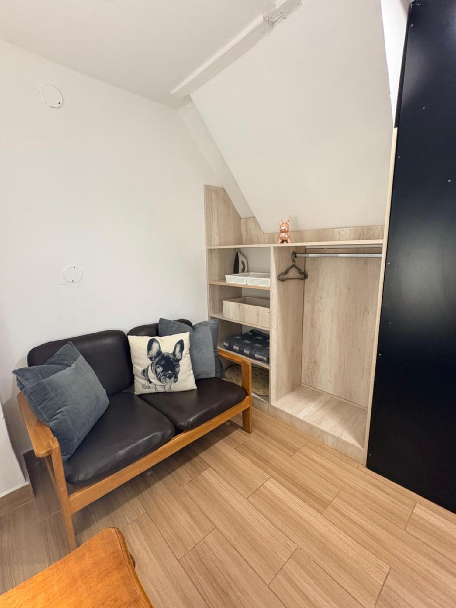 Double Room Private External Bathroom
