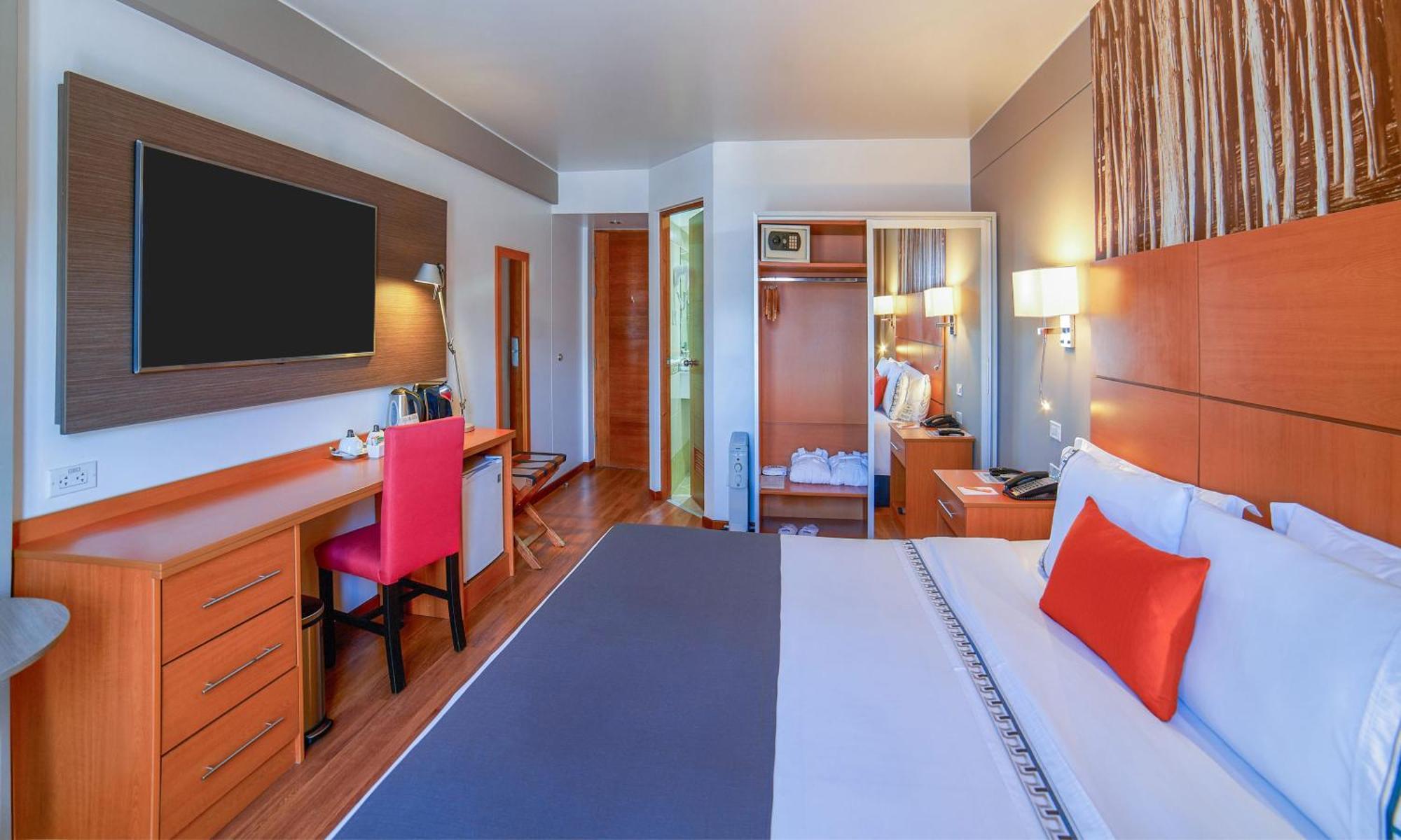 Superior King Room