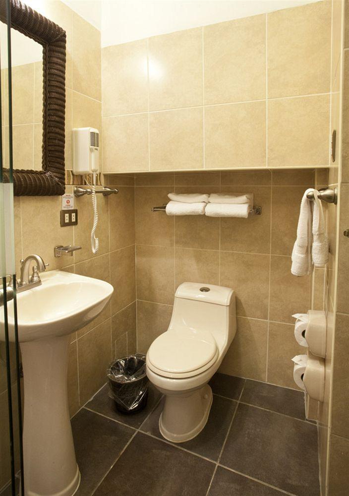 Twin Room,9916130:JPEG
