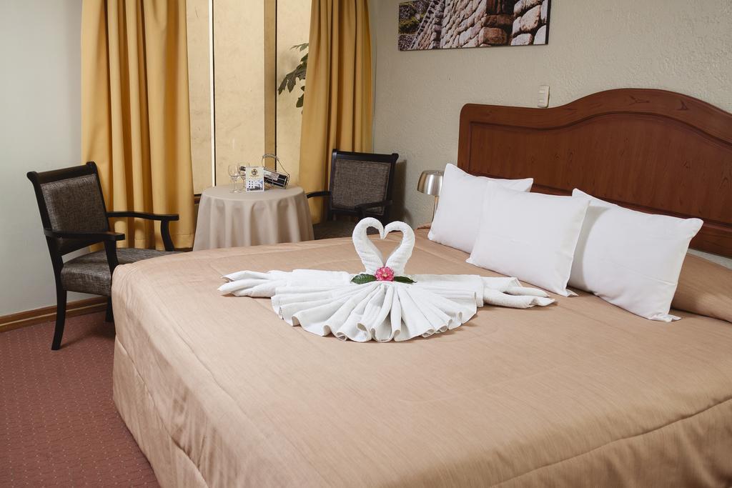 Standard Double Room,401497089:JPEG