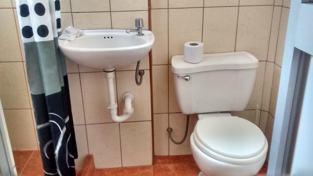 Family Room with Private Bathroom,752460713:JPEG