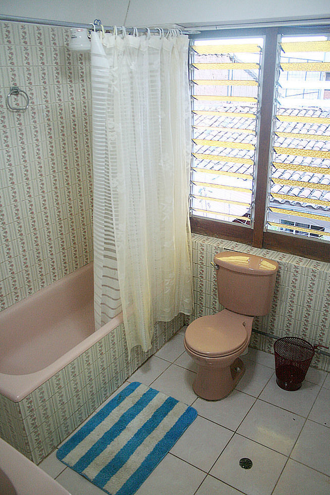 Chambre Simple avec Salle de Bains Commune