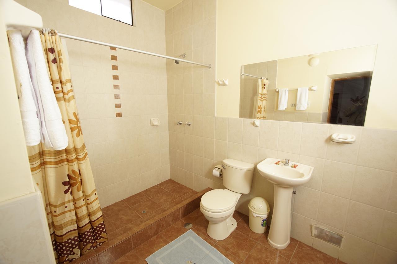 Camera Familiare con Bagno Privato