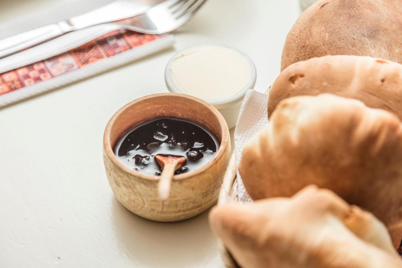 Deluxe Studio,1197121477:JPEG