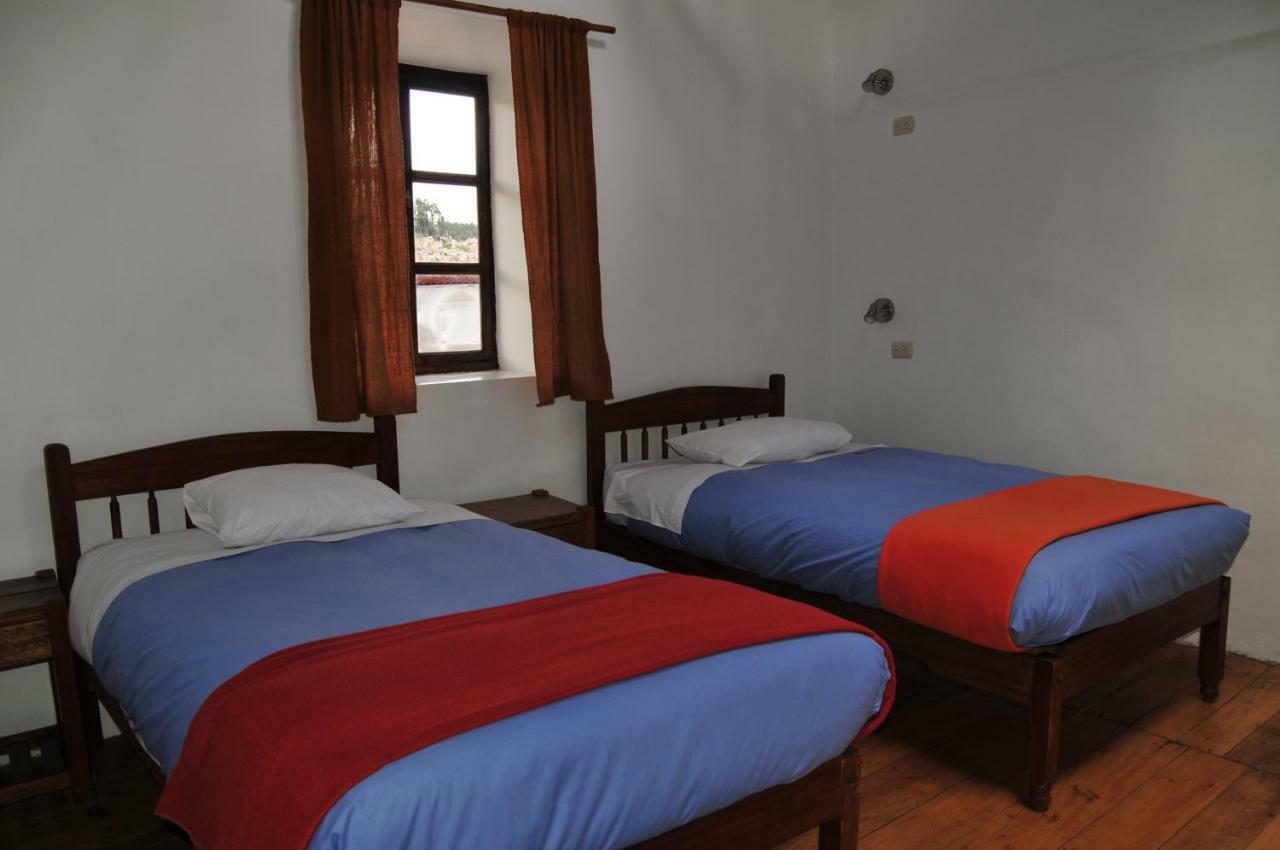 Zweibettzimmer mit Gemeinschaftsbad