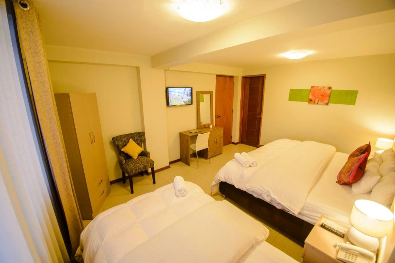 Deluxe Family Room