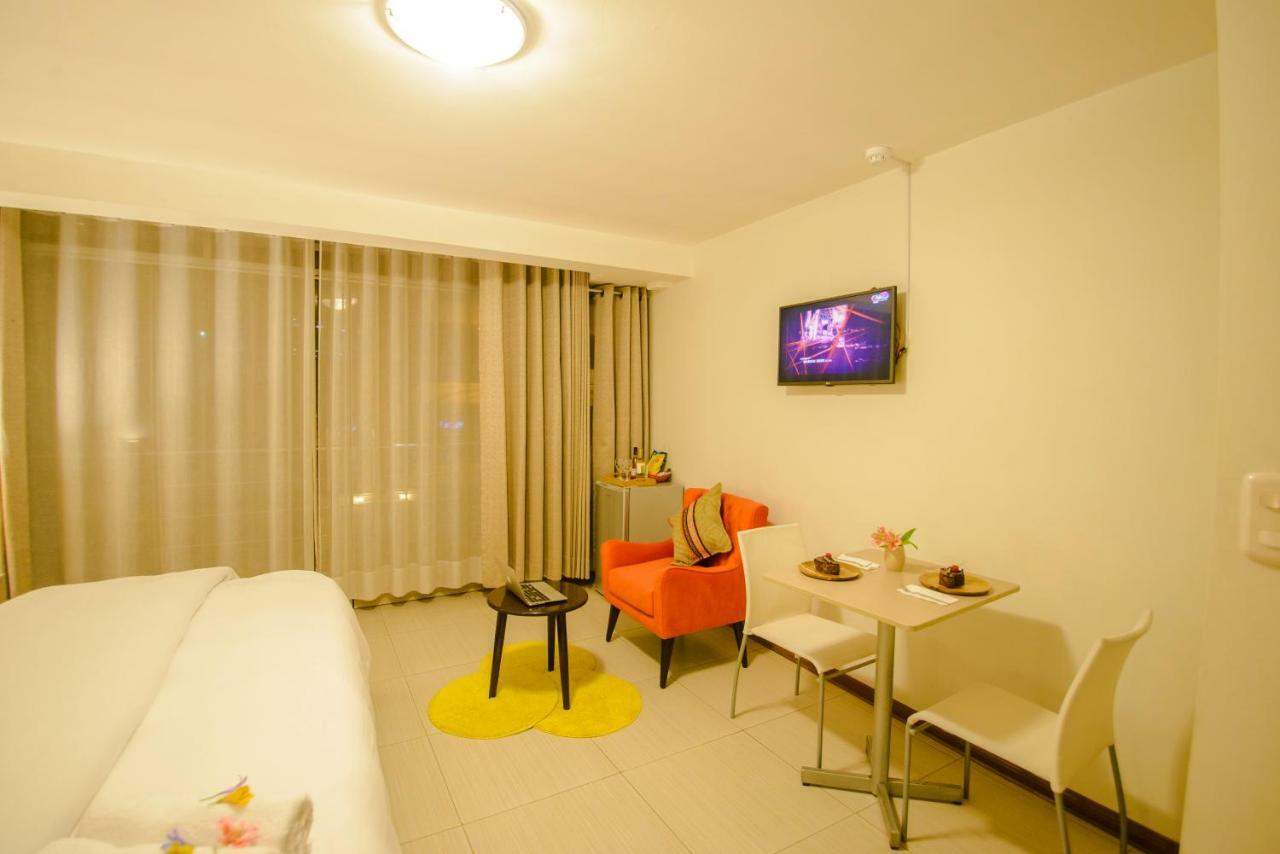 Deluxe Double Room Bath
