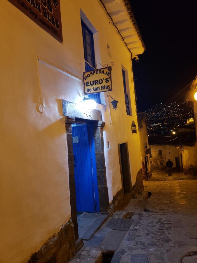 Camera Familiare con Bagno Esterno in Comune