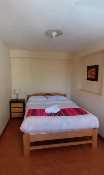 Kusi Uyacha Casa Hospedaje Habitacion 3-B Cama Matrimonial Con Bano Compartido-1