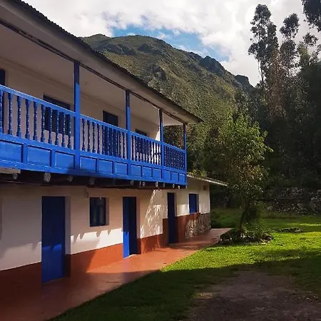 Minimalista Hostel & Camping-2