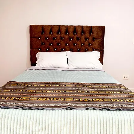 Luxury & Stylish Spacious Apartment-3