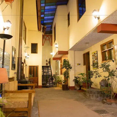 Los Aticos B&B With Coworking-3