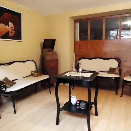 Emperatriz Guest House-3