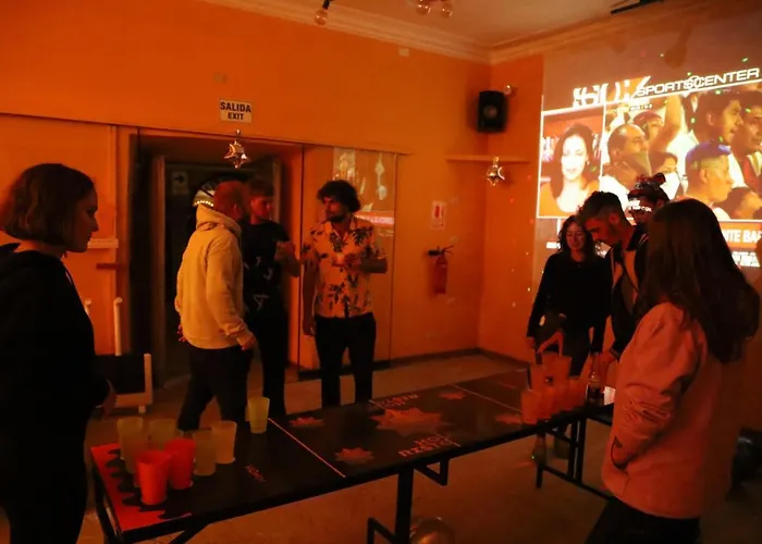 Hoteles cerca de Iglesia de San Blas