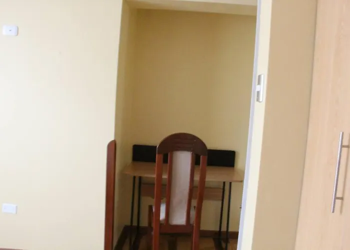 Hermoso Apartamento Amoblado En Cusco De 105 Mts.
