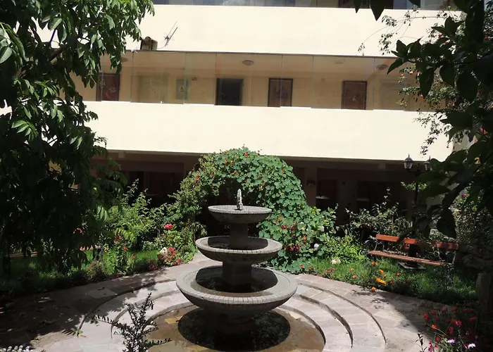 Hotel vicino a Urpicha