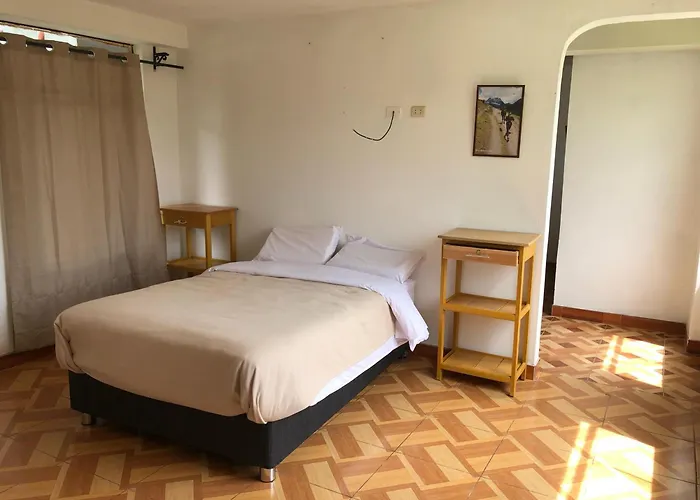 Vertigo Climbing Hostel Urubamba