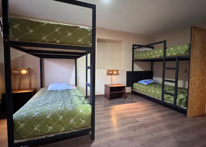 Pet friendly Valle Verde, Hostel & Camping Urubamba