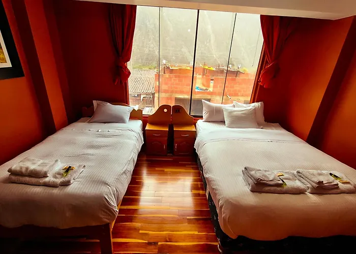 Ollantaytambo City Center Hotels
