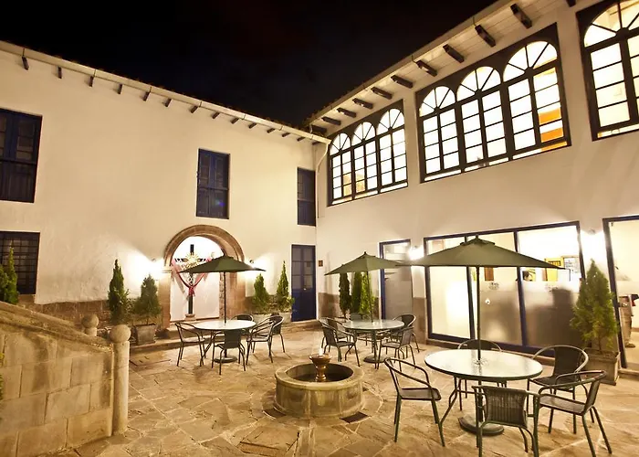 Hôtels à côté de Temple du Soleil